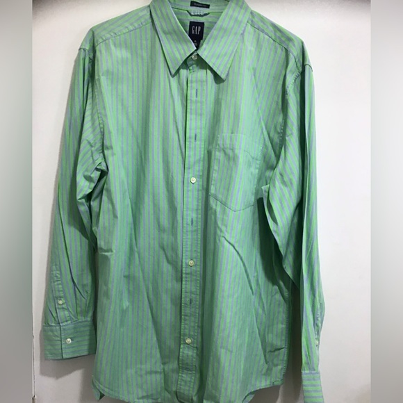 NWOT Beautiful GAP Long Sleeve Casual Button Down Shirt - Picture 1 of 4